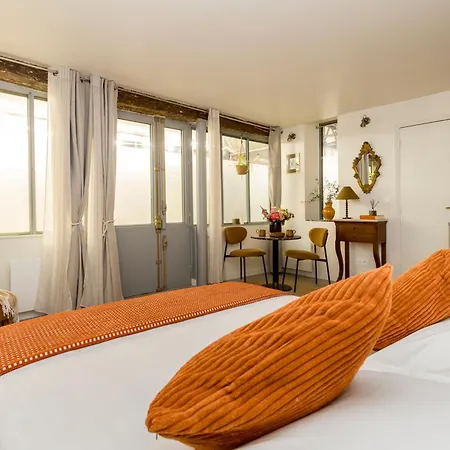Charming Hideaway In Saint-germain شقة